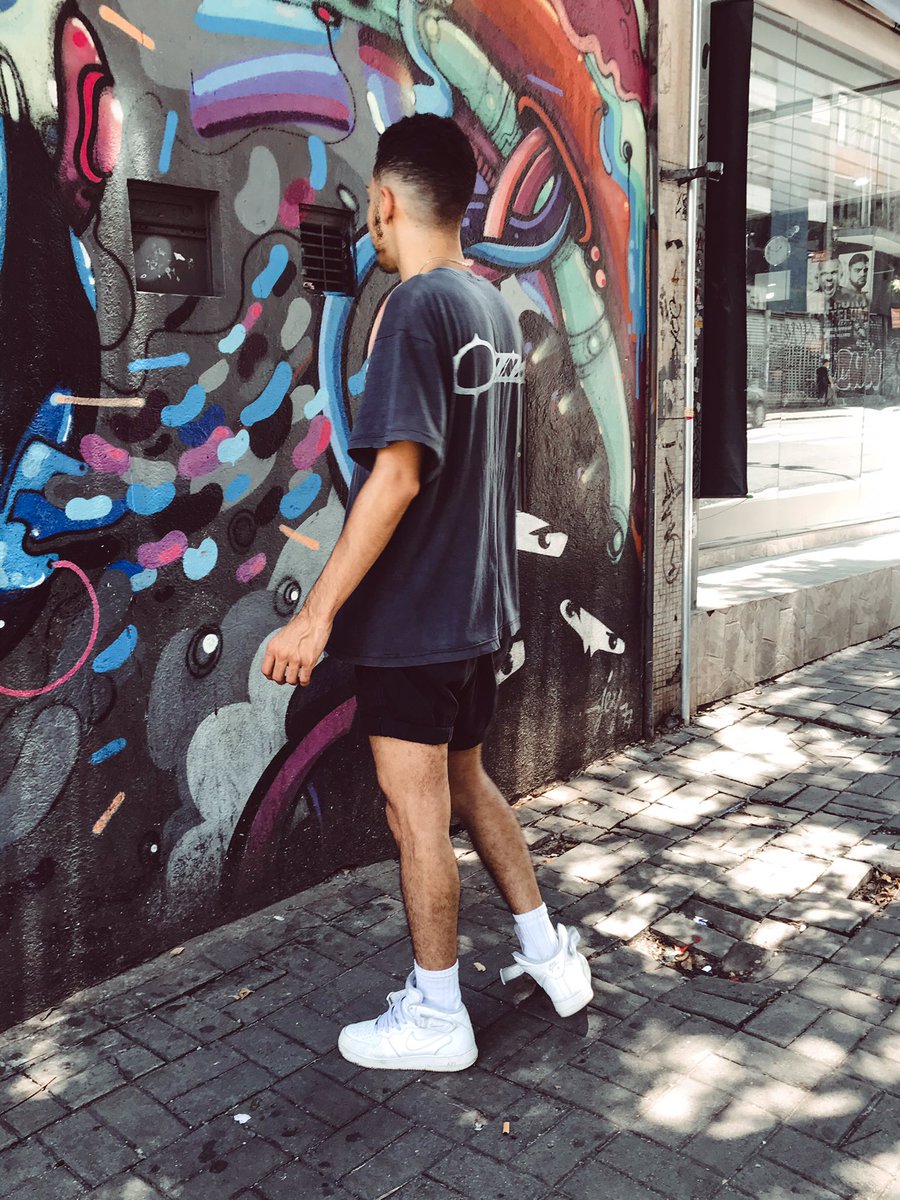 leoinreverse's tweet photo. perdidos em sp 

📸 @oddlaris https://t.co/Usn4qlEMoc