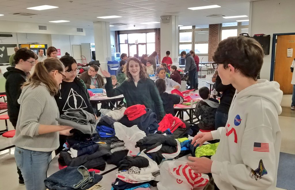 Mrs_Cramer's tweet photo. #MLKDay #mlk19 @LMSNation thank you to all who turned out!! https://t.co/kxLpd25FYG