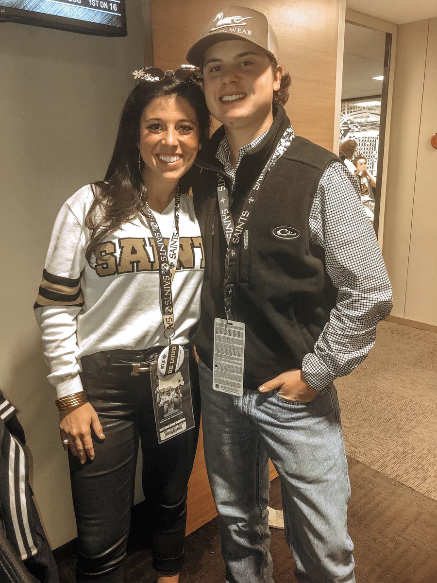 hcmenard's tweet photo. 🖤⚜️💛 https://t.co/eEShTa0l5F