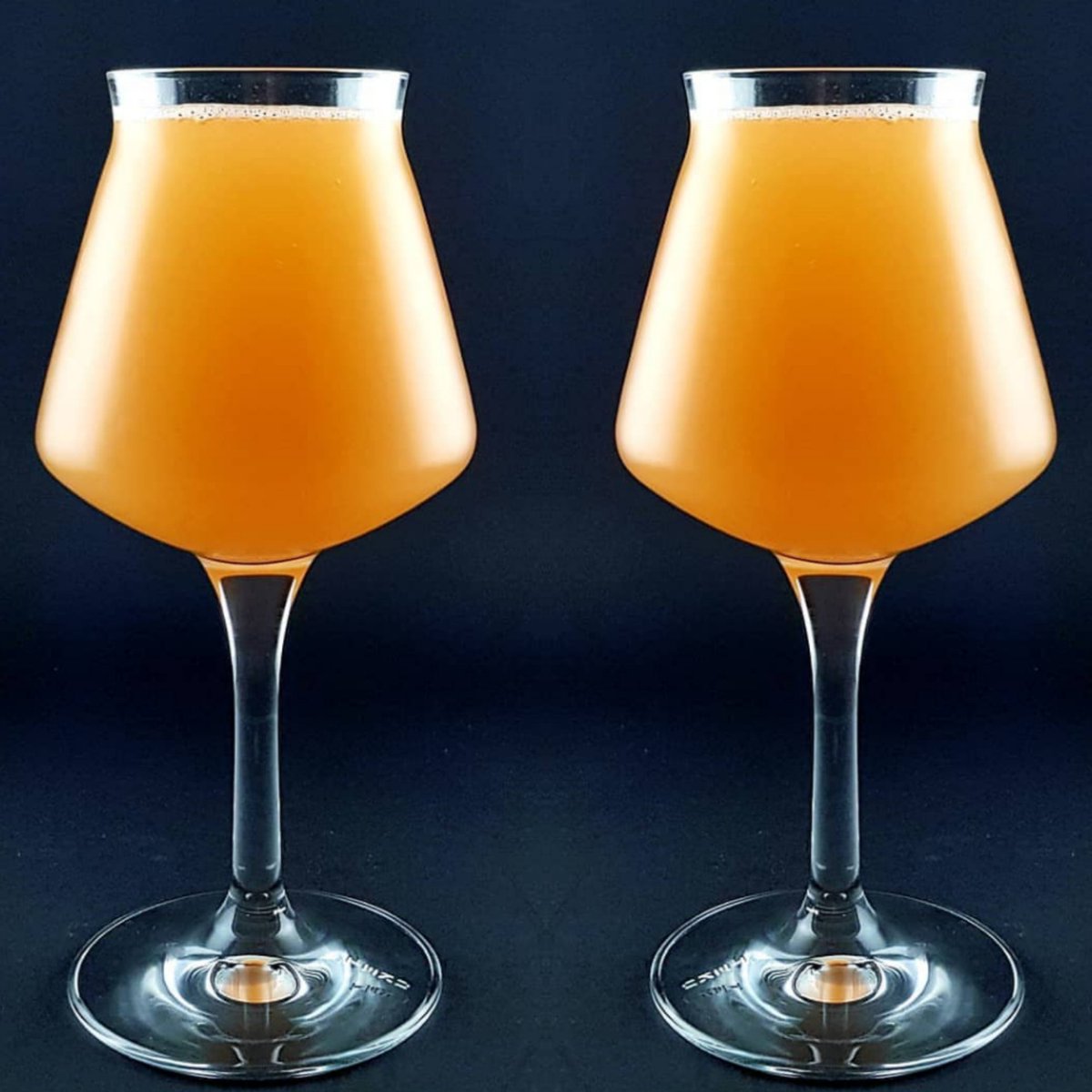 TekuGlass's tweet photo. Teku is one of the most attractive beer glasses one can own, and it could be the perfect present for yourself or that beer lover in your life. #CraftBeer #beer #giftsformen #ValentinesDay2019 #giftsforher #properglassware https://t.co/GWtUoF8gAi