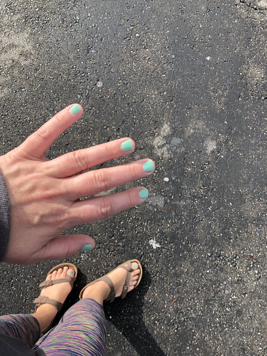 MsKoontzMDUSD's tweet photo. The kiddos asked me to do a “green,blue,teal” nail polish this time 🤷🏼‍♀️ I tried! Let’s see if they approve. #riorockets #lunchtimeconvos https://t.co/UjUphZONKW