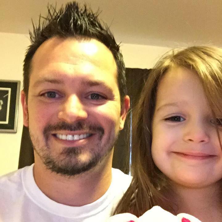 Crusader_Church's tweet image. .@dirtyliggett Curious if you would feel differently about threats to #MichaelHodge and his family if it were your family being threatened.

Cute kid. 

I believe you owe the Hodges an apology.