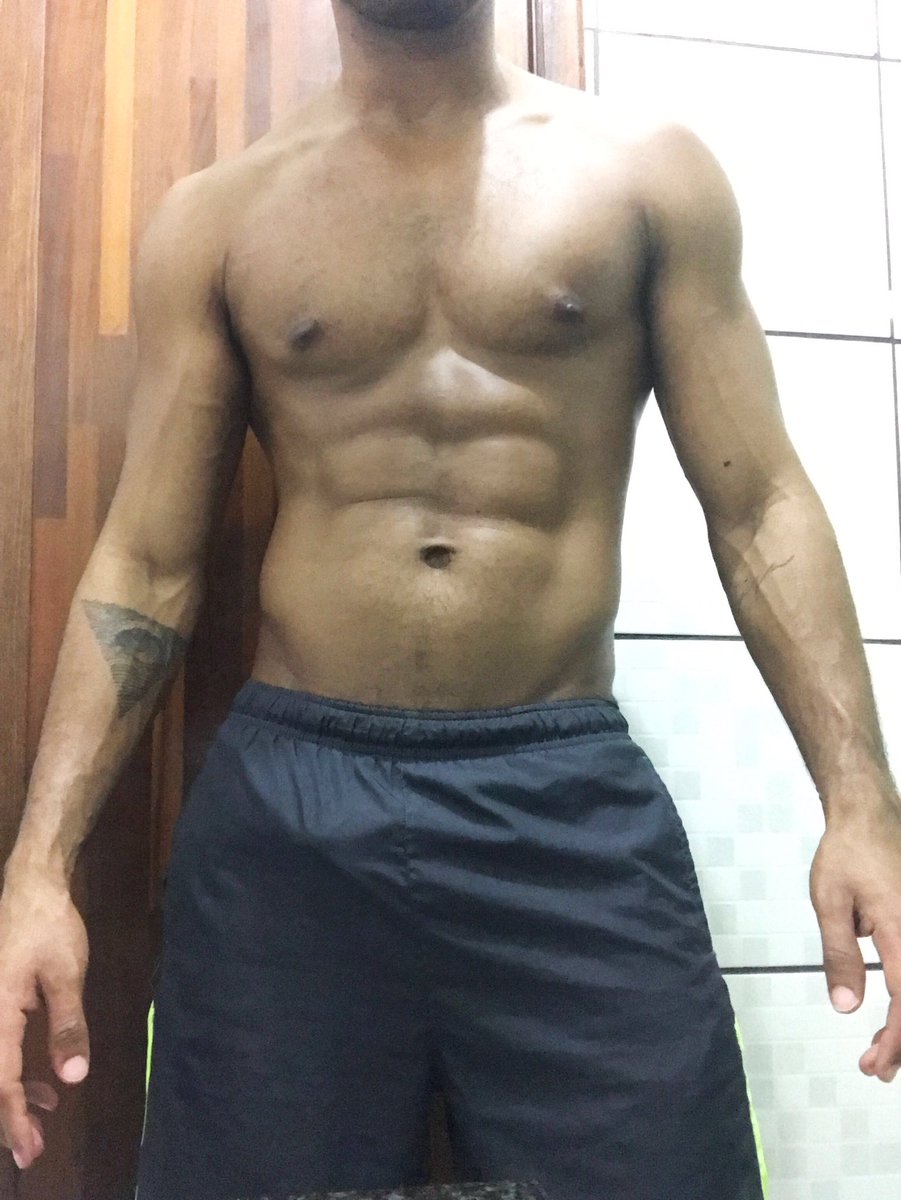 nascimentocaio's tweet photo. Biscoito da ilusão do pós treino. 🍪 https://t.co/Kt4FEl5lWQ