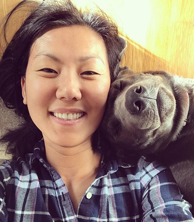 Mary_Nam's tweet image. He’s a mama’s boy. 
#rocky #7mo #charcoallab #labsofinstagram #labpuppy #greylab #charcoallabrador bit.ly/2B6WMV1