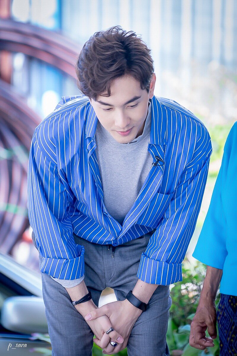 NatthewClub's tweet photo. [Pics] 12.01.19 >>> @nat_thew #นัททิว ถ่ายรายการ #เดินหน้าประเทศไทย @ Khon Kaen ออกอากาศวันเสาร์ที่ 19 มกราคม 2562 by p_sara #part1 #1
.
#เดินหน้าประเทศไทย
#สร้างไทยไปด้วยกัน
#ReformTogether
#เราเริ่มแล้วคุณเริ่มหรือยัง https://t.co/dLWmsdyzPs