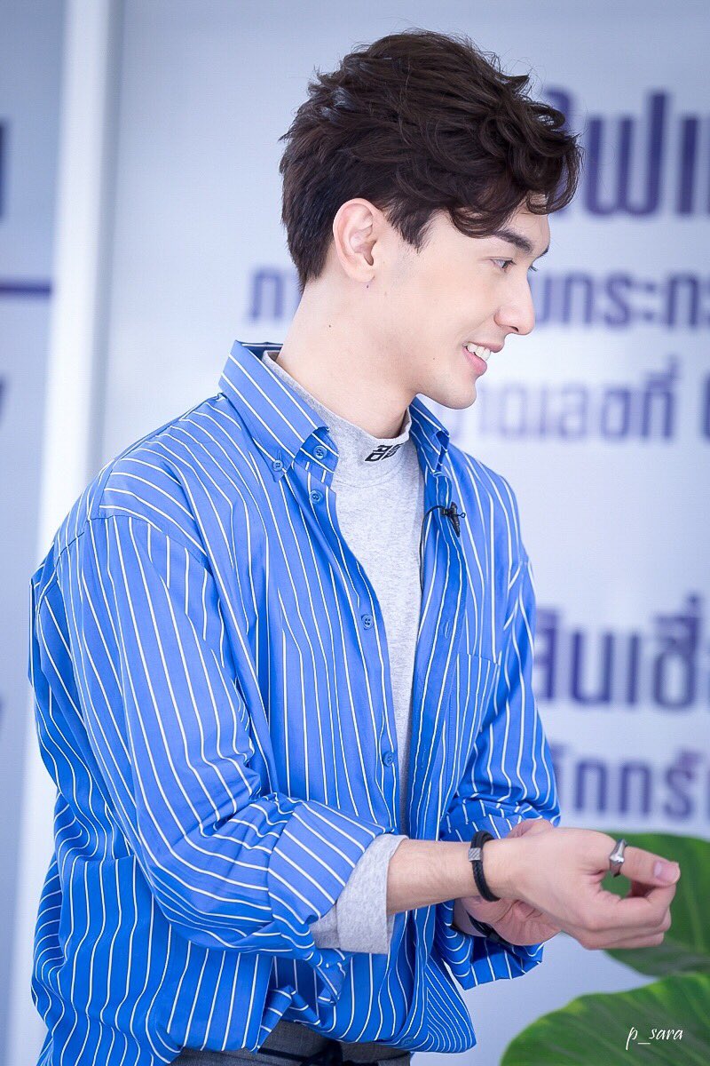 NatthewClub's tweet photo. [Pics] 12.01.19 >>> @nat_thew #นัททิว ถ่ายรายการ #เดินหน้าประเทศไทย @ Khon Kaen ออกอากาศวันเสาร์ที่ 19 มกราคม 2562 by p_sara #part1 #1
.
#เดินหน้าประเทศไทย
#สร้างไทยไปด้วยกัน
#ReformTogether
#เราเริ่มแล้วคุณเริ่มหรือยัง https://t.co/dLWmsdyzPs