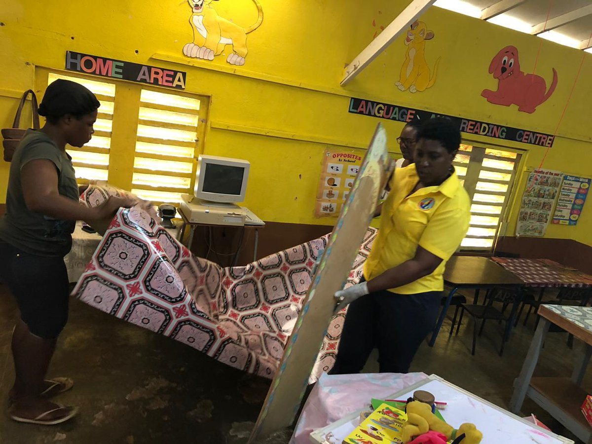 Merlianna1's tweet photo. #LearningEnvironmentWeek kicks off at Alderton Inf Dept in Region 3.
All hands on deck throughout this week to restructure and improve the learning environment in ECIs across the region https://t.co/9lEgIO9rpO