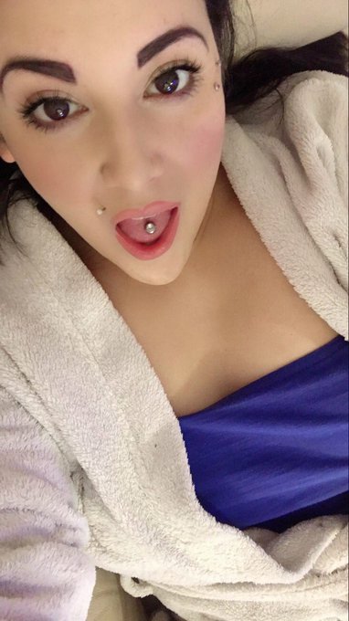 Im not always in 5 inch thick war paint drag queen make up 😆💅🏾💁🏽&zwj;♀️🍭💞👩🏽&zwj;🎨 https://t.co/PCxpKPABnE<a href="/tag/copper"class="tags"><span>#copper</span></a>