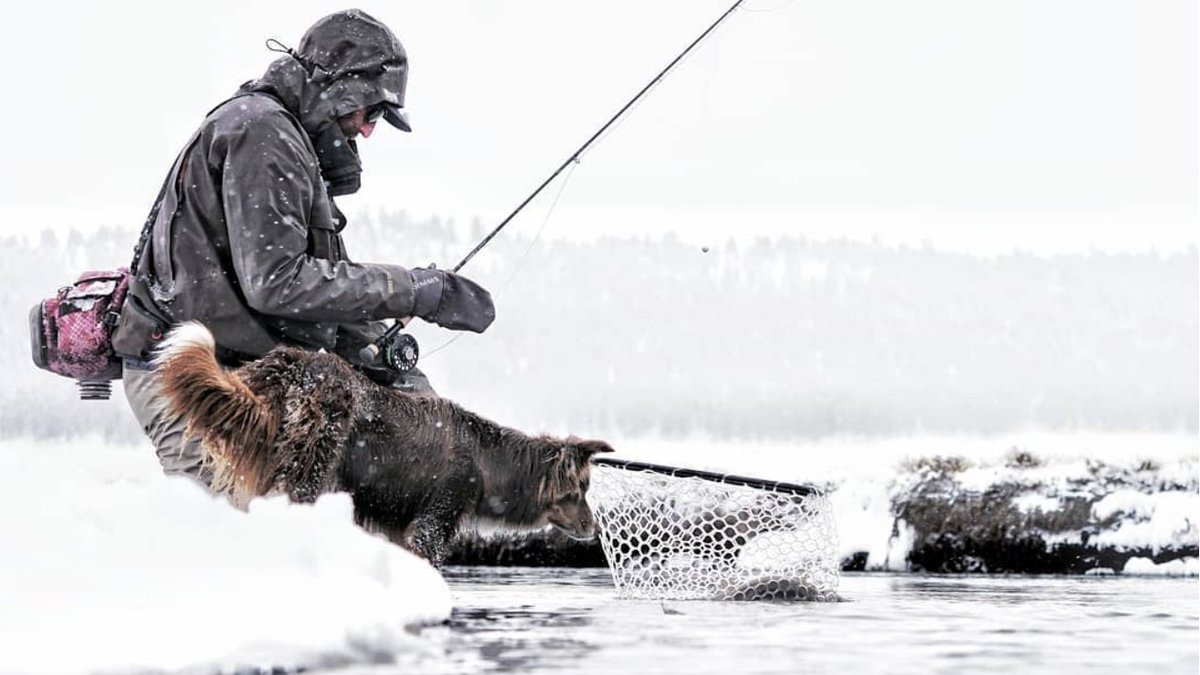 Who says there’s no friends on a pow day? Photo: @troutsflyfishing #simmsfishing #forgettheforecast