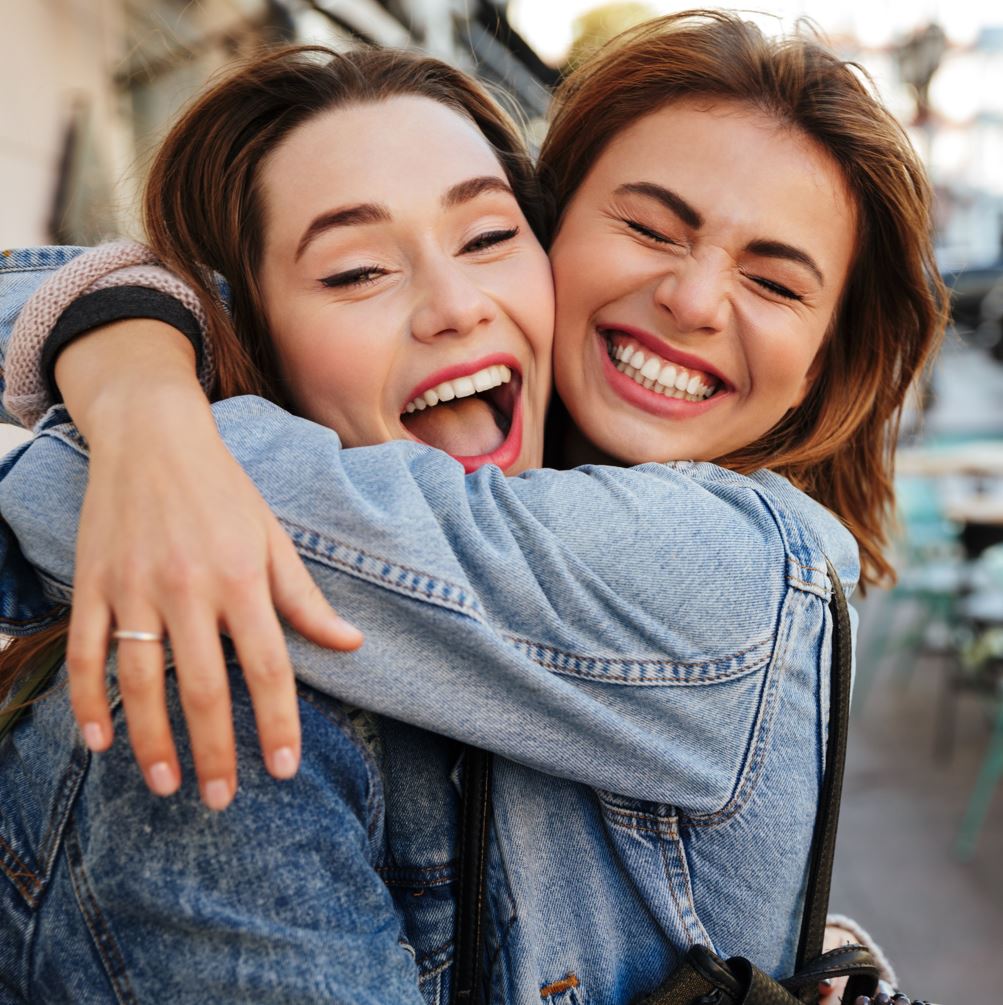 ShowDatApp's tweet image. It’s National Hugging Day!!! We know hugs make us happy, but did you know that hugs can also reduce stress, and may even boost your heart health? So grab someone you love, and give them a big squeeze! #nationalhuggingday #hugs #friendshipgoals #cantgetenough #showdat #socialmedia