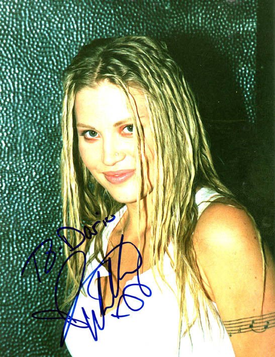 Happy Birthday, Willa Ford!   