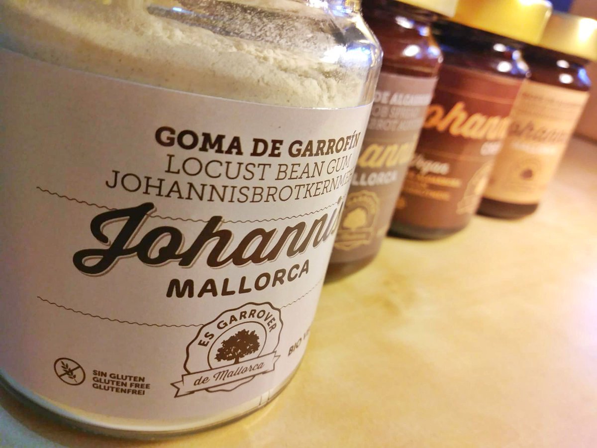 ¿Sabías que la #algarroba es una buena fuente de proteína vegetal ? 

Contiene cantidades significativas de hierro, calcio y magnesio. 
Añádela a tu dieta nuestros productos #Johannis