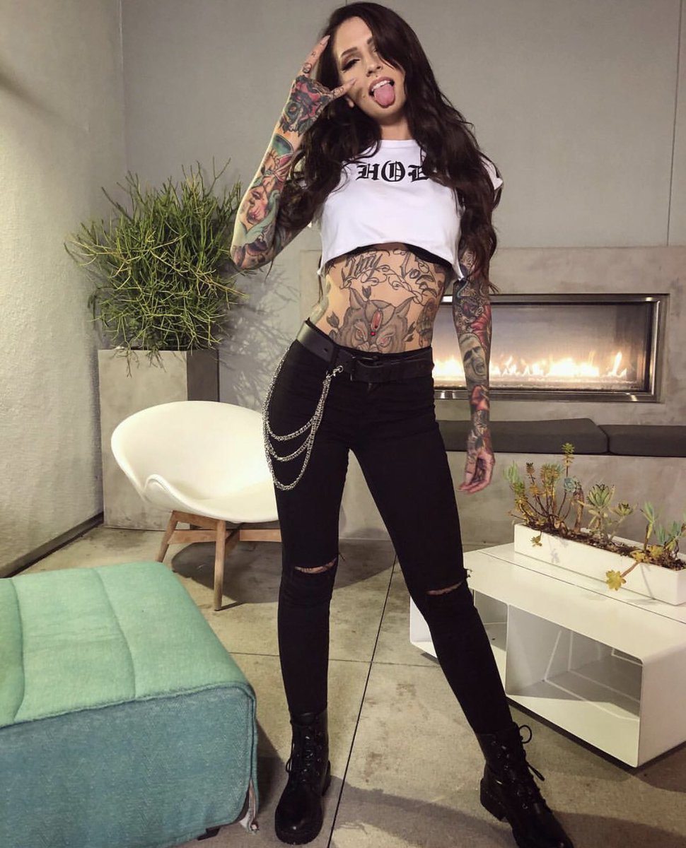 “Not your typical Nephilim.” 

—— Hart D’Agostino ——

= Nephilim
= Paediatric ED Nurse 
= MV|MC|TW
= Planned SL &amp; Ship 
= Shipped w/ <a href="/CrypticEmbrace/">Death Dante Muerte</a> 
= Single Ship|Pansexual|Poly
= Original Character|No Fandom
|>