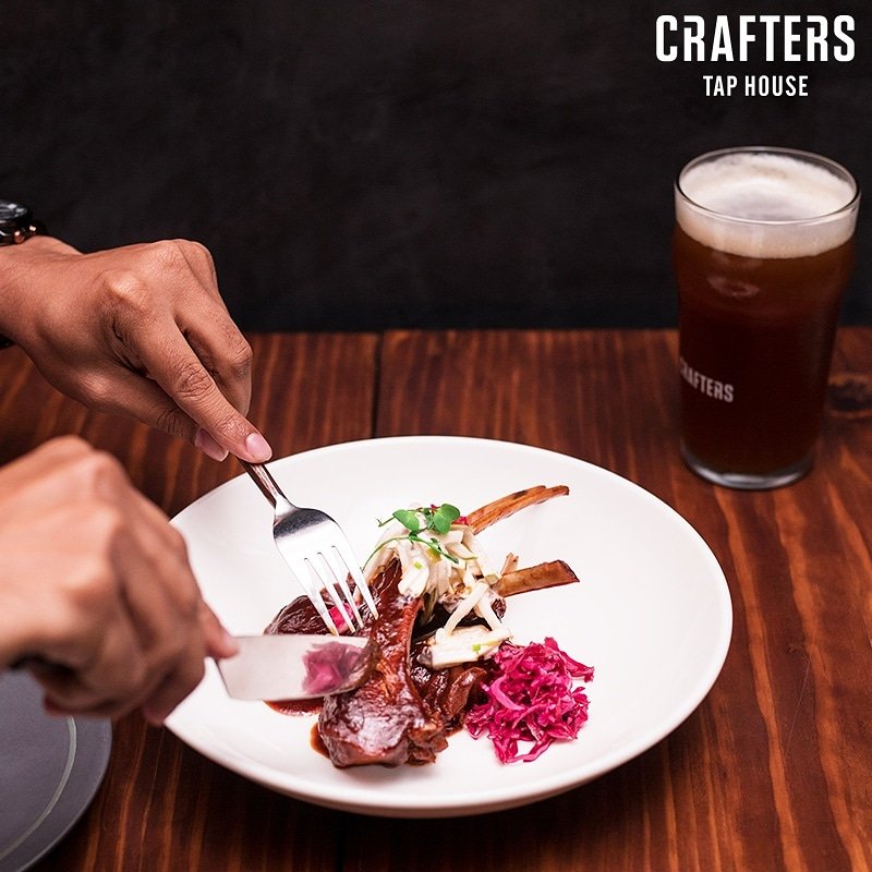 drinkcrafters's tweet photo. The Baby Back Ribs make for the perfect addition to your lunch. Glazed in our in-house Crafters BBQ Sauce, and served with crunchy apple &amp; walnut slaw alongside pickled cabbage. Club it with a beer of your choice and you're good to go🍺

#Beer #Brewery #EverythingCrafters #Powai https://t.co/ozoUMd8mgE