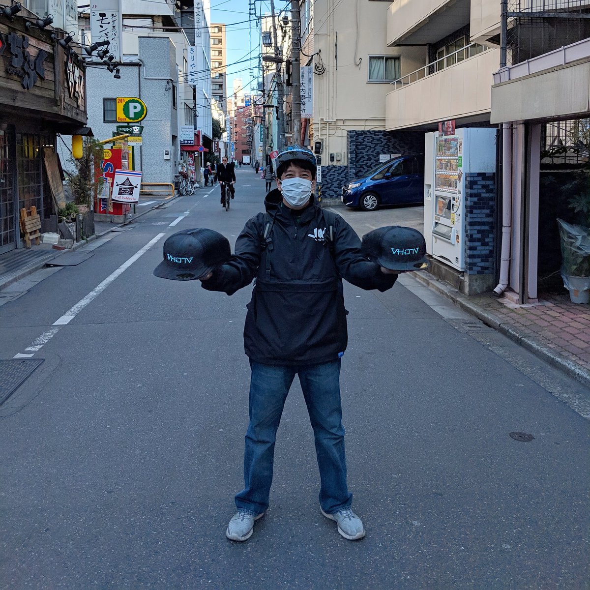 VH07V's tweet photo. When you're a company in #Japan who wholesales from us, we will hand deliver our #VH07V merch to you all day long. #localmotionjapan #anyexcusetogotojapan #kiddingnotkidding #nahweweregoinganyway #butseriously #anynewstoresouthere? #findYOURaloha at https://t.co/MCqJpA8oNf! 🙃🤙🏼 https://t.co/Gd7vvBYQky