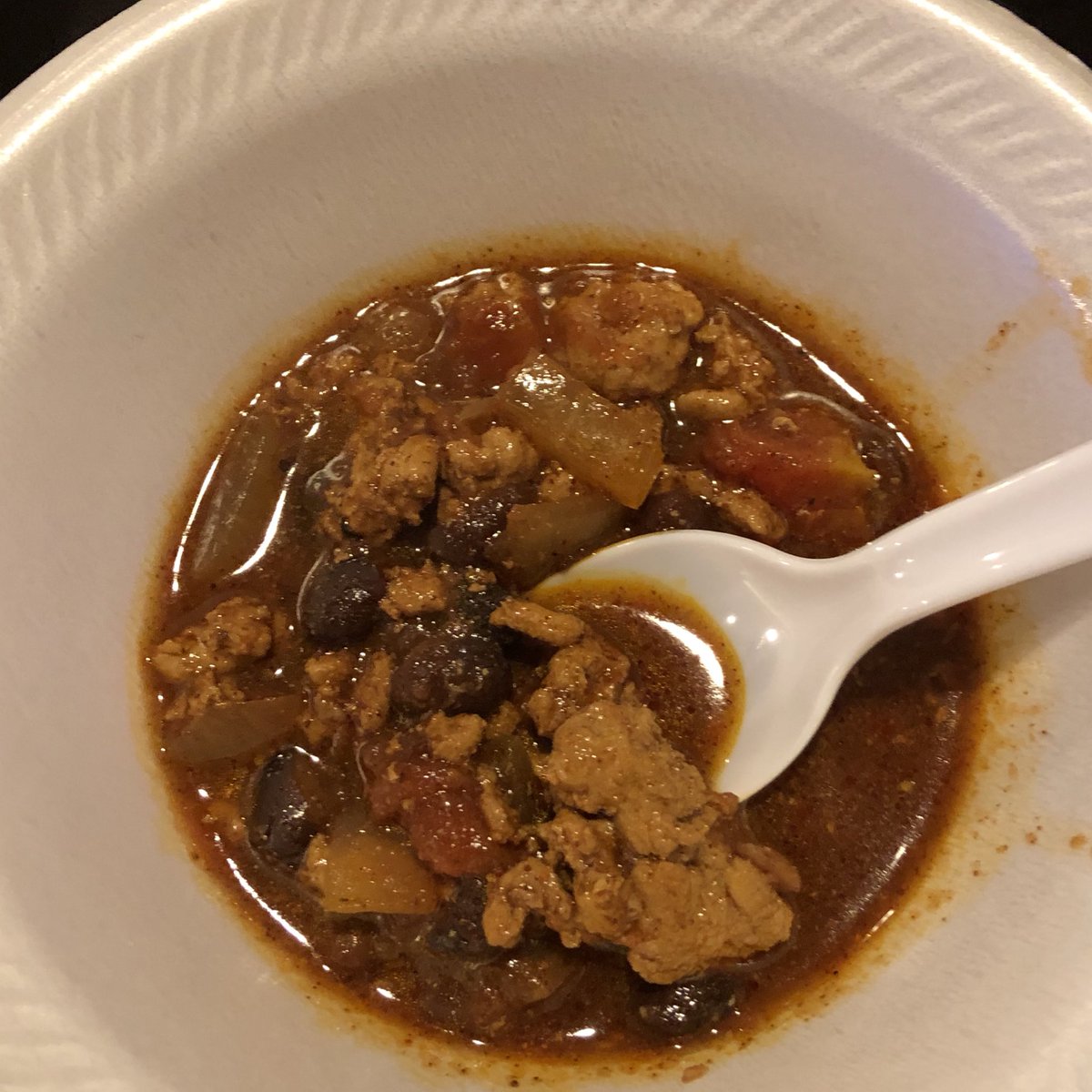 Coach_Alameda's tweet photo. “Chilly” cookoff tonight was a success ... unique cooking styles, spices & presentations! Seniors won the evening by a close margin with the coaches being “chilly” testers. Impressive group & fun evening with the squad. #gamesnightfun #chillynight https://t.co/IqF1QwJDgM