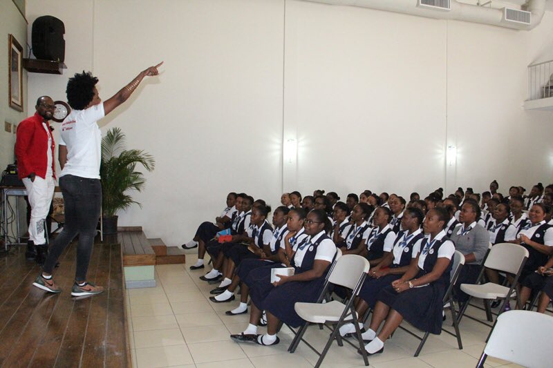 Éducation/Concours de musique

Visites de sensibilisation dans les écoles autour de la 4ème édition du Concours de musique " An n kole tèt pou yon lòt Ayiti "
m.facebook.com/story.php?stor…. <a href="/miloodyv66/">Miloody VINCENT</a>