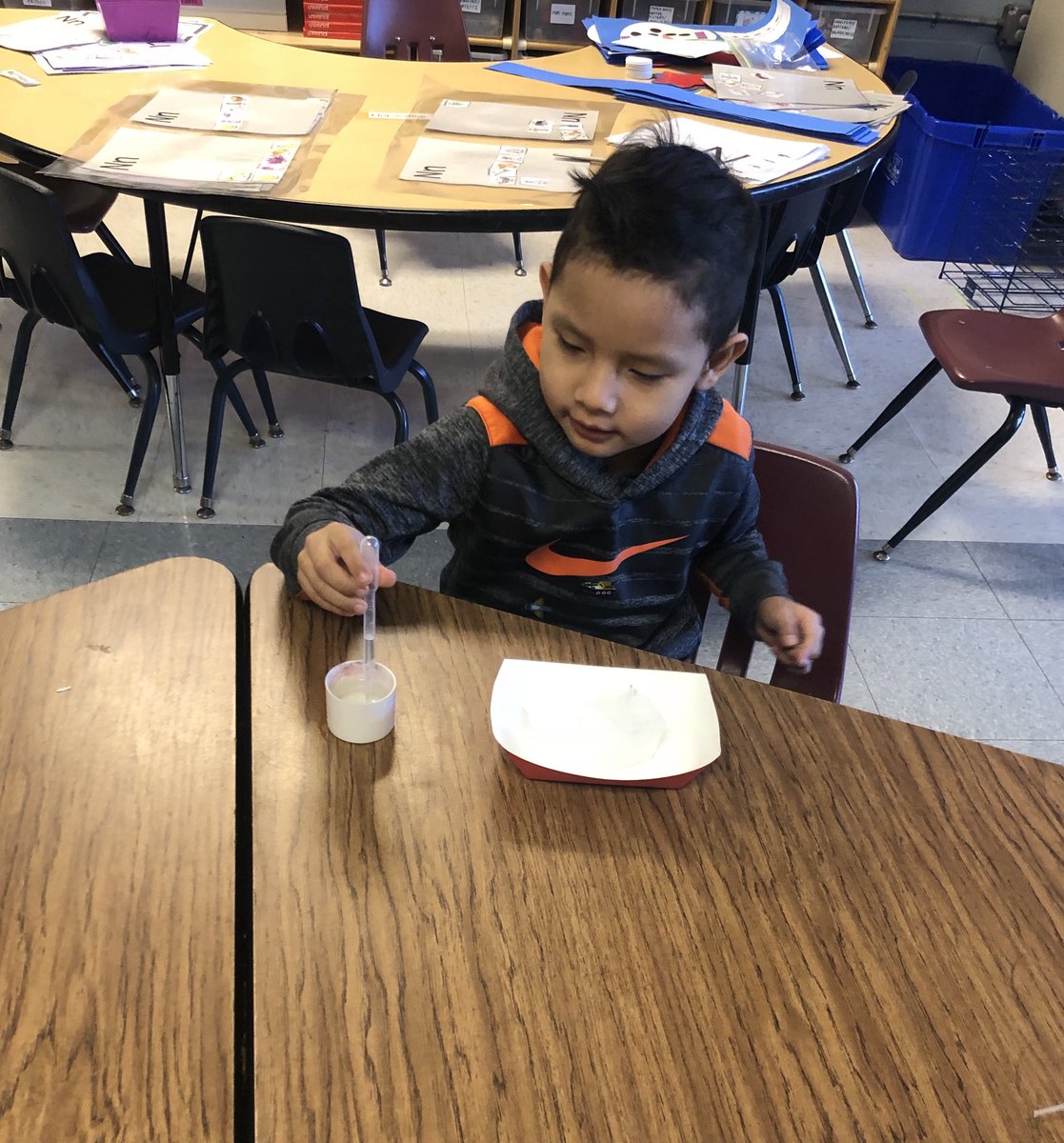 A fun science project we did last week! Ice cube melting. The kids LOVED this! It’s incredible how engaged they become with science. #shinestrong