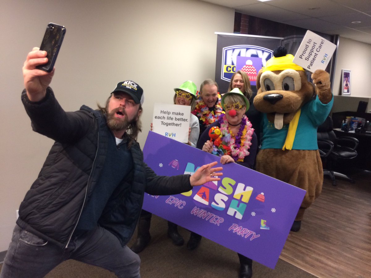 CTVBarrieNews's tweet image. @CraigMomneyCTV explains more about the upcoming #mashbash that supports the NICU at #RVH.  @KICX106 
barrie.ctvnews.ca/video?clipId=1…