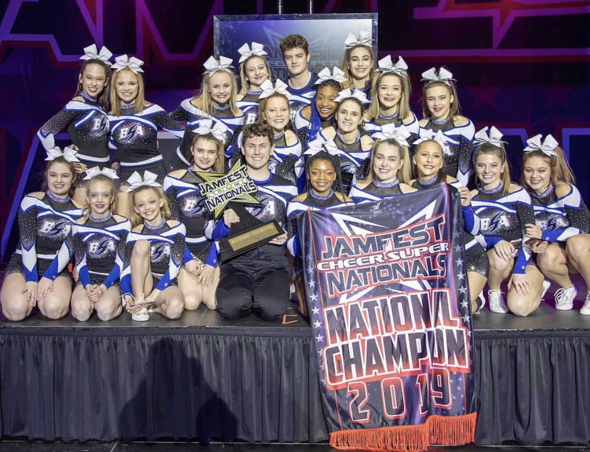 audreyjhart's tweet photo. WE JUST UPGRADED TO A FULL PAID!!!!!! So blessed!!!!! See you soon Disney 🌟 @BlueStormAkron @JAMfestEvents https://t.co/LrME7kACfM