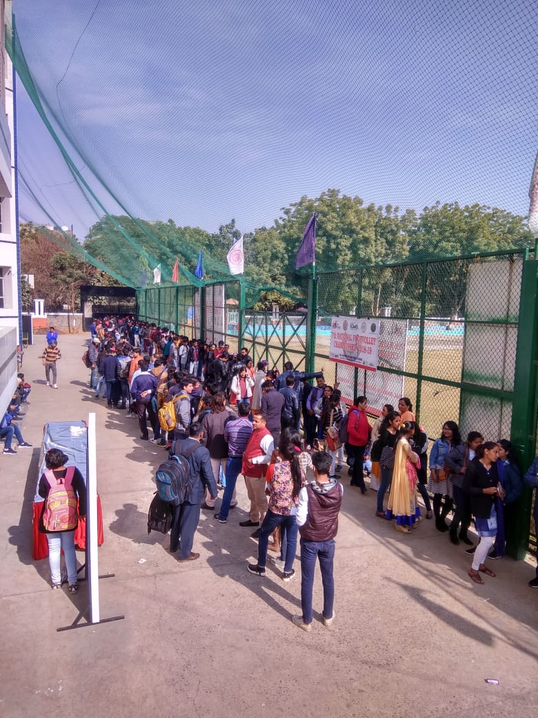 OWE_Delhi's tweet photo. Delhi, you were amazing! We were super stoked to see such an overwhelming response at #RisingStarIndia - Delhi Auditions. Huge crowd, immense talent and phenomenal energy of Delhiites warmed us up on a chilly winter morning. 

#Optimystix #colorstv #OneWorldEntertainment #Event https://t.co/ok7veQzYmm