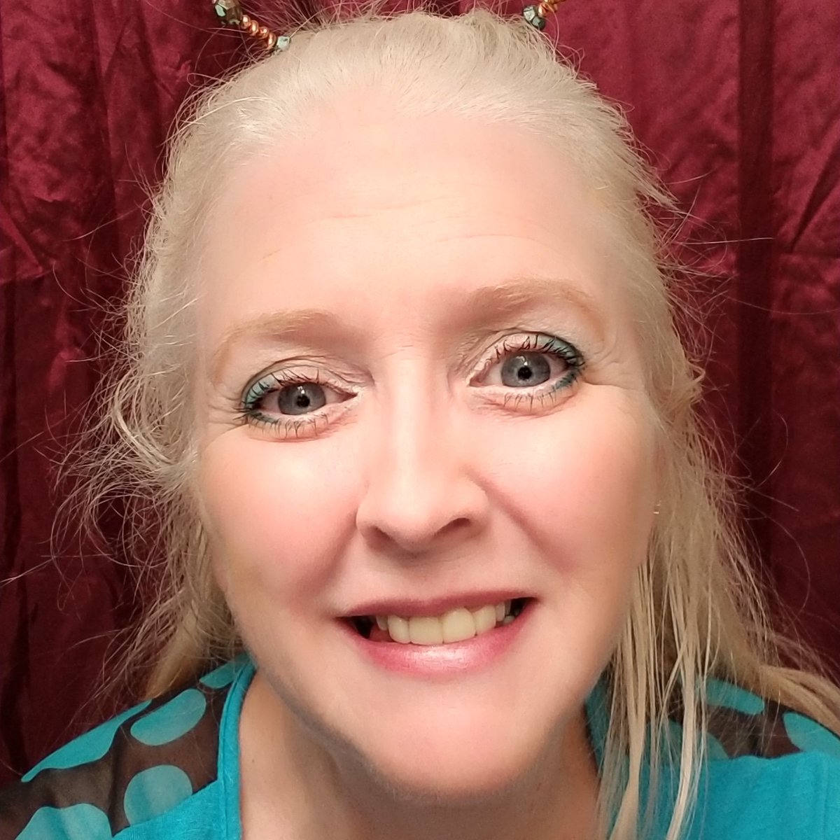 JanetMBiz's tweet photo. Hey Everybody! I'm going #live on #Facebook @janetmccuebusiness #TOMORROW morning, while I do my #business meeting #makeup Msg me or comment if you want notified in advance!about 930a
#mascara #eyeliner #lips #contouring #eyebrows #lookyounger #lesswrinkles #largereyes #largelips https://t.co/bujonlGvfB