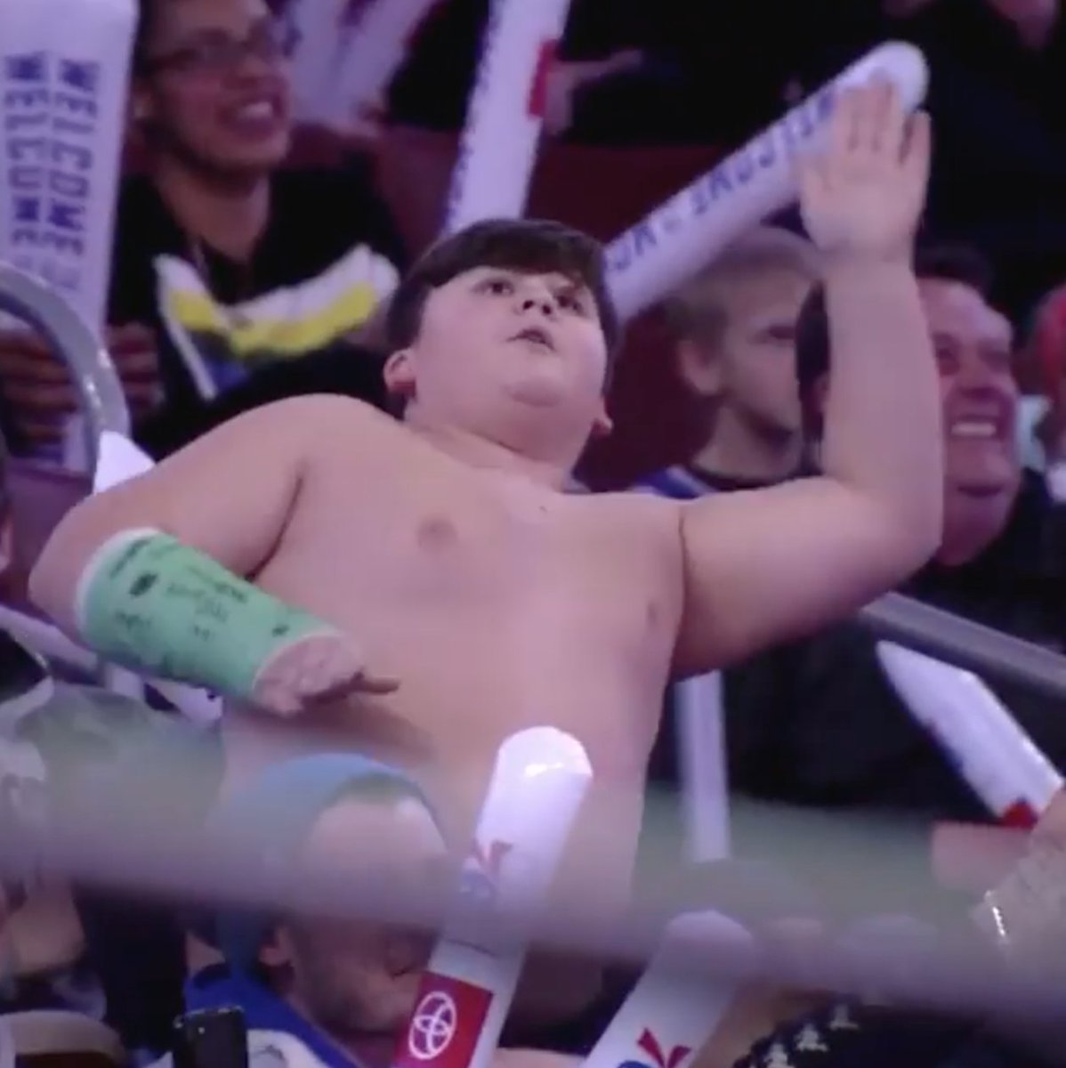 These kids threw down the dance-off of the century at the Sixers game