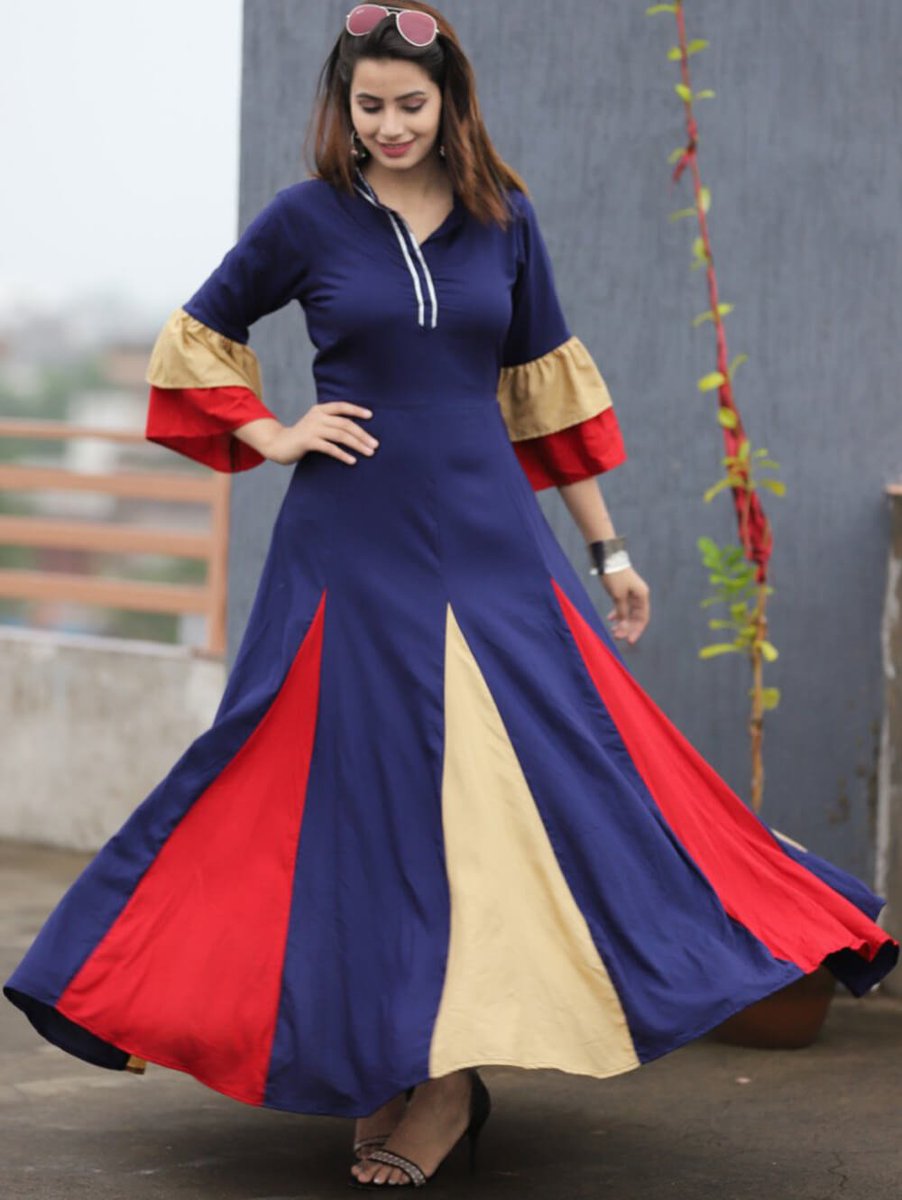 TJFFashions's tweet photo. Republic Day Sale &amp; Offers from TJF Fashions. Get Flat 10 % Discount on New Arrivals , Free Shipping across India &amp; Easy Exchange.  Grab your styles now at https://t.co/yWYoSS1Off #RepublicDaySale #onlineshopping #newarrivals #sareeswag #ecommerce #offers #Deals # https://t.co/CA7eDRXAo4