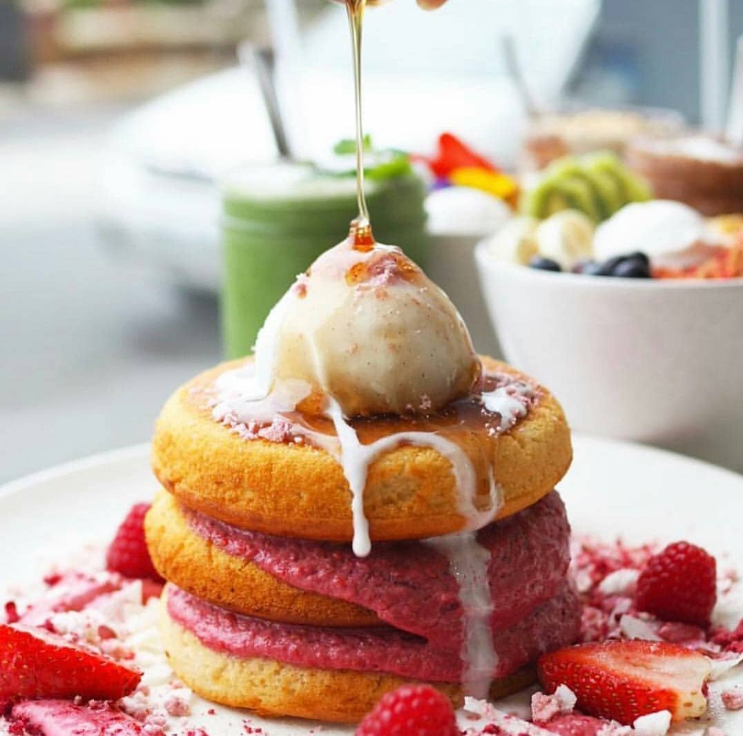 MadeComfyau's tweet image. We're (drooling and) dreaming of #brunch at #FourthChapter on 385 High St, Prahran. Can someone please teleport us there now?😋

📸: Melbourne_Meets

#madecomfy #melbourne #australia #travel #wanderlust #yum #foodie #airbnb #inspiration