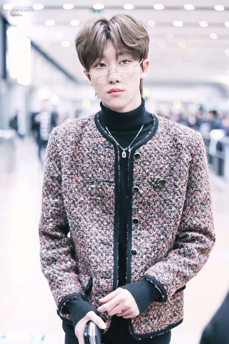 190122 PEK🛬

#세븐틴 #SEVENTEEN #The8 #디에잇 #徐明浩 #서명호 <a href="/pledis_17/">세븐틴(SEVENTEEN)</a>