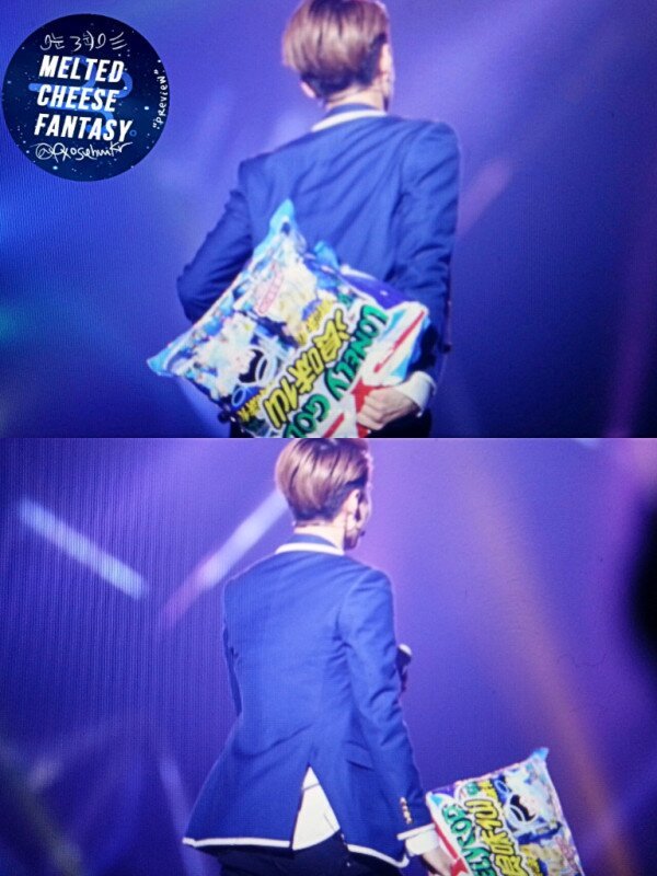 가을🧡💙 tweet media