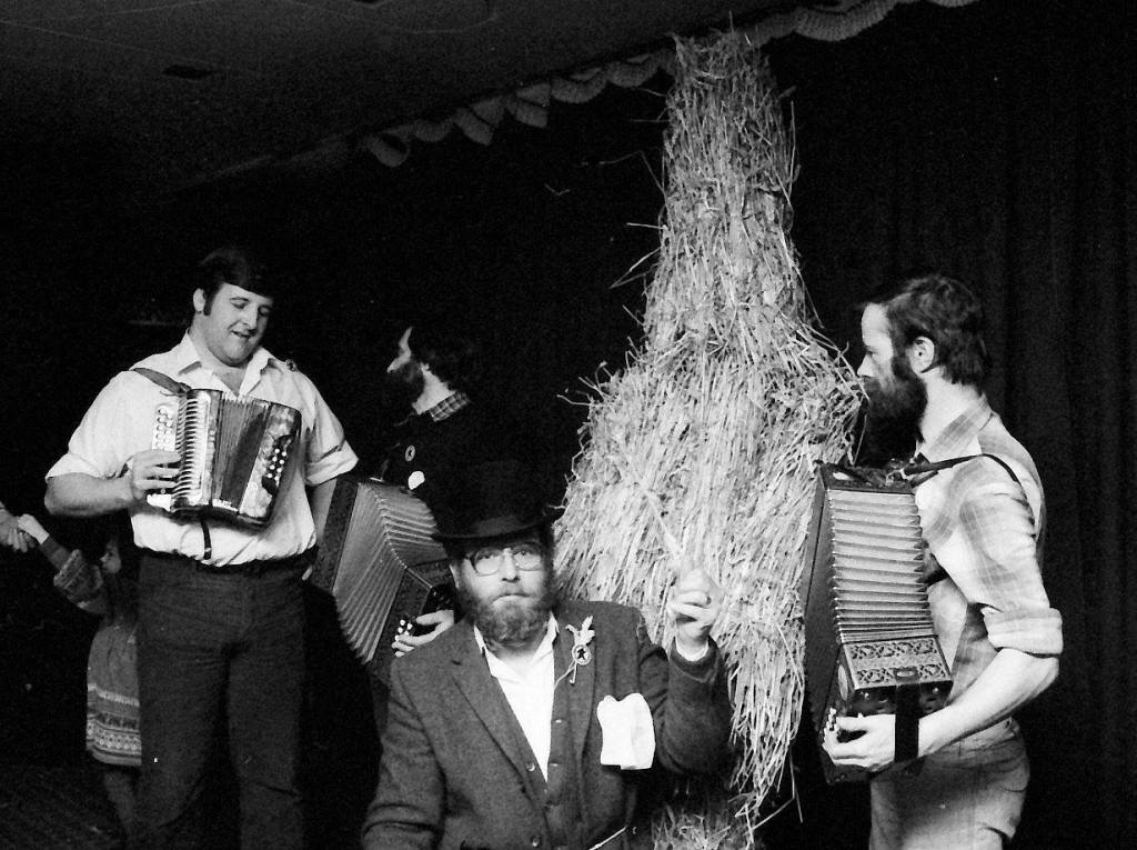 Dancing England tweet media