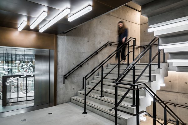 hbreavisUK's tweet photo. There's a growing community at #20FarringdonStreet and only two floors remaining. Get in touch with the team to arrange your tour of the space! https://t.co/fUhnhkbE82 https://t.co/jMBiVNlpQJ