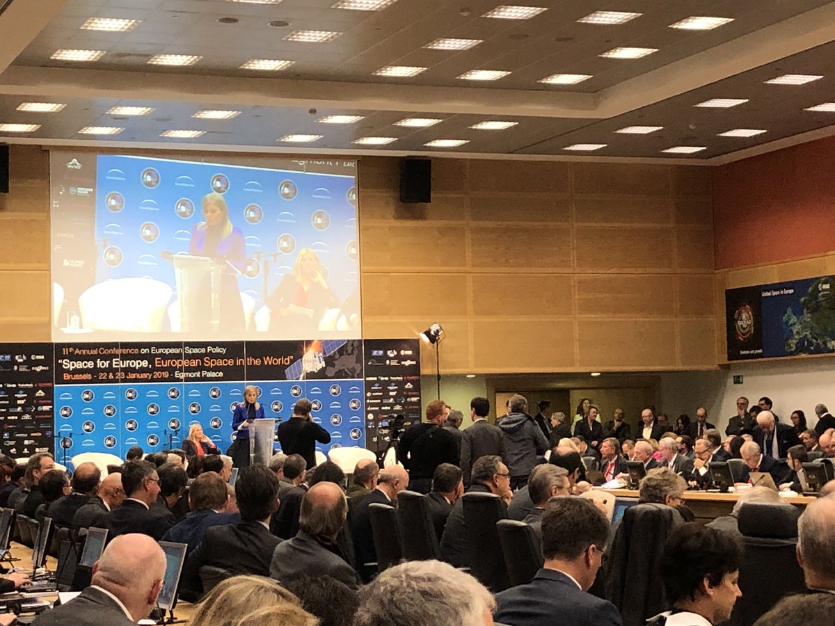 .<a href="/EBienkowskaEU/">Elżbieta Bieńkowska</a> opens the 11th edition of #EUSpaceConference “if I look back, we have alltogether achieve a lot when it comes to #space! A concrete proposal is now on the table for the future of #Europe, its #space industry and the many users” #OpenData #Space4Europe #Copernicus