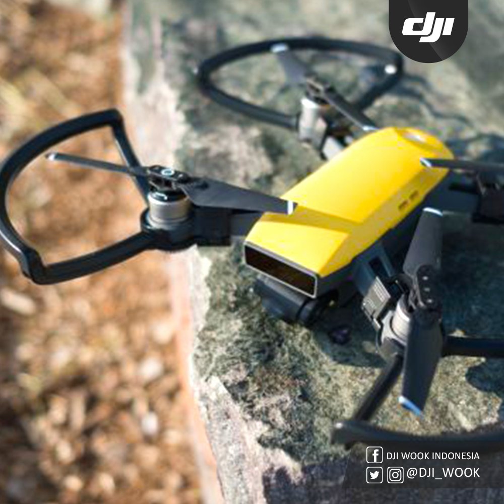 DJI Spark turut dilengkapi dengan fitur RTH (Return To Home). Mengandalkan fitur GPS yang dimilikinya, Spark bisa terbang kembali dan mendarat ke titik awal penerbangan jika baterainya sudah dalam kondisi kritis, kehilangan koneksi, atau Anda menekan tombol RTH.