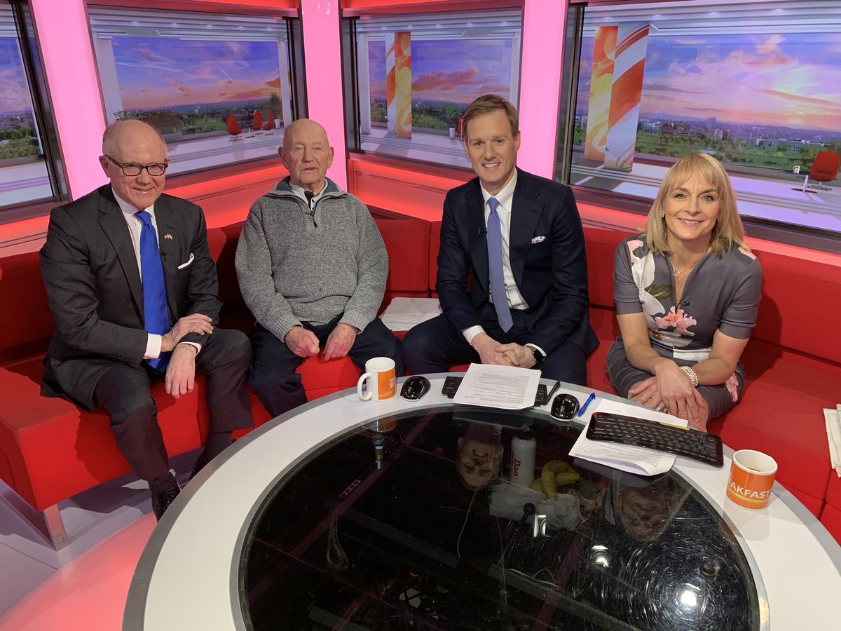 Temporarily halting breakfast show rivalry to say this has been a brilliant campaign.
Congrats @mrdanwalker on unearthing such a great story & getting Tony Foulds his flypast. 👍