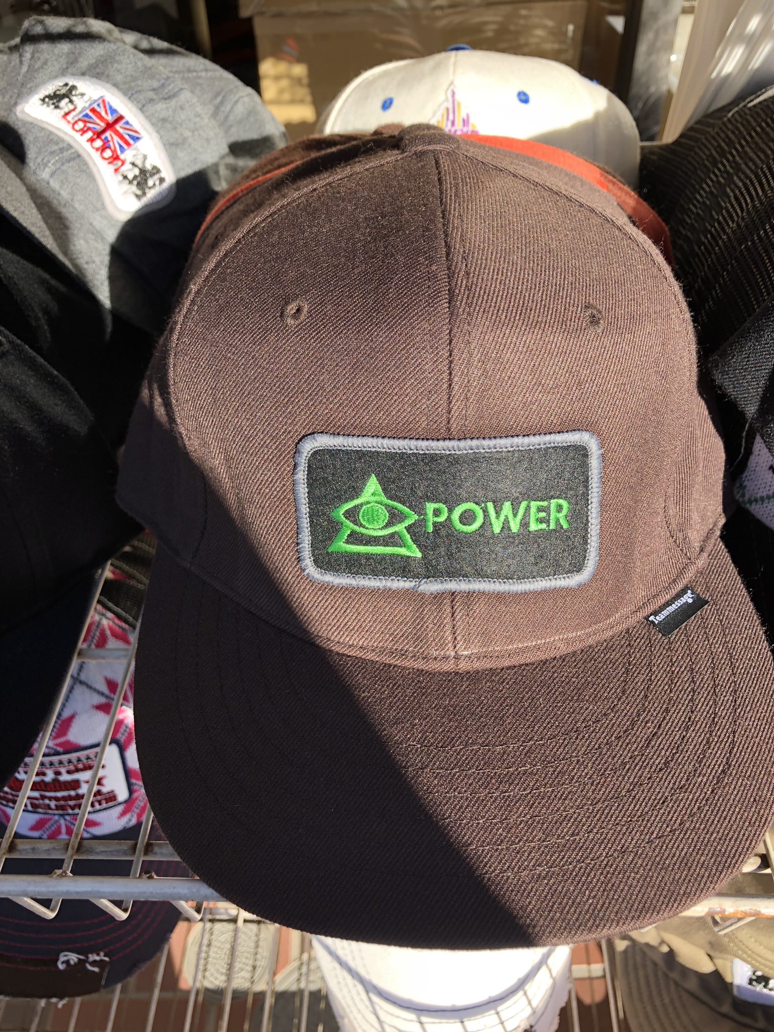 本村康祐 ユニオ 近所の刺繍工場では 作りすぎて余った帽子を500円均一で売っている たまにyupoongのキャップもある 本日潜入したところ あの秘密結社が発注したであろうキャップが 世界征服が捗る 謎の店緊急ディグ フリーメイソン 本村康祐 ユニオ 近所の刺繍工場では 作りすぎて余った帽子を500円均一で売っている たまにyupoongのキャップもある 本日潜入したところ あの秘密結社が発注したであろうキャップが 世界征服が捗る 謎の店緊急ディグ フリーメイソン