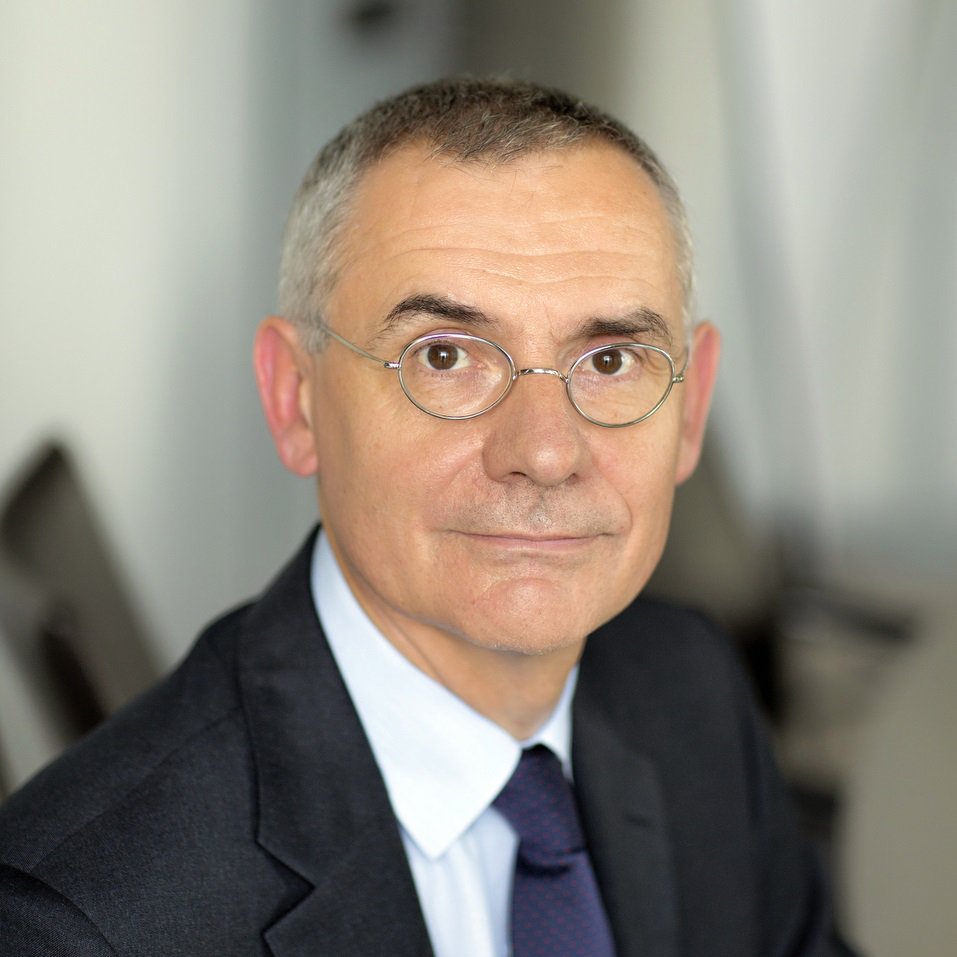 UTP_Fr's tweet photo. ⏪#Retro2018 : 3 avril : présidence du GITL par @thierrymallet président @UTP_Fr prend effet ; il siège au comex @medef @aerofnam @FNTR @UnionTLF @UNIM_Ports @FNTVFrance #FNLV https://t.co/F9bJWuVLkc