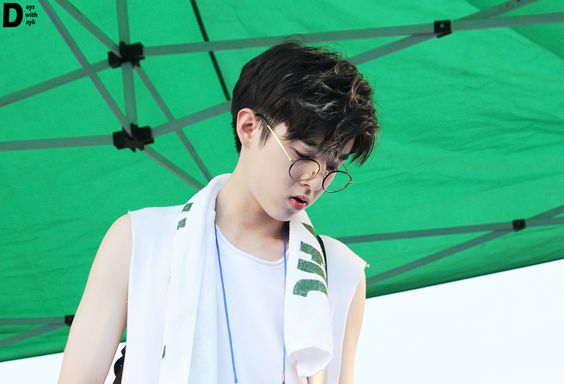 A thread of black-haired Jae https://abs.twimg.com/emoji/v2/... draggable=