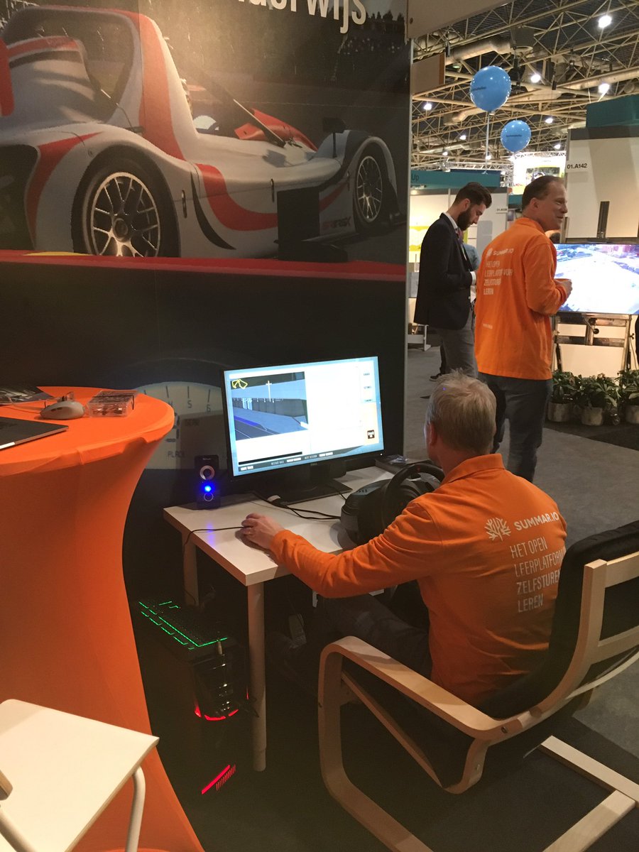 Testen van onze race game op de #NOT2019 kom je een kijkje nemen? #vakoverstijgendonderwijs #leerplatform #mbo #vo #leraar #docent