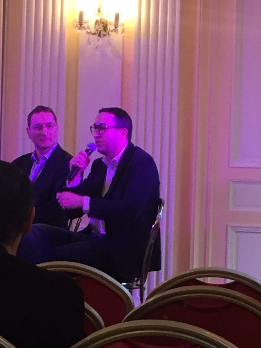 Relationcltmag's tweet photo. StĂ©phane Bourrier insiste sur lâimportance de garder lâintelligence humaine et lâauthenticitĂ© du conseiller, la bienveillance et prendre soin des clients et collaborateurs #eloquant https://t.co/DcYLcmF4RH