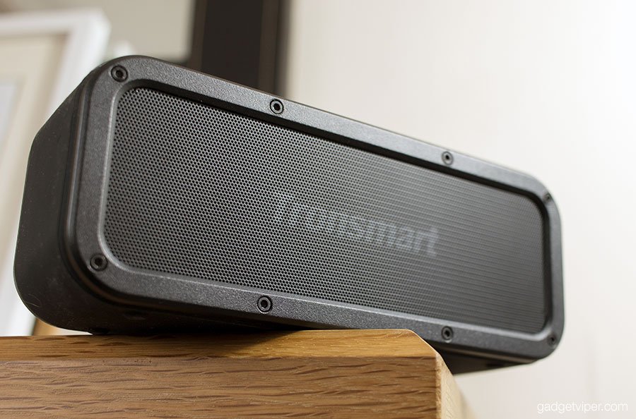gadgetviper's tweet photo. Our review of the Element Force - A fully waterproof Bluetooth speaker from Tronsmart featuring Type-C charging, True Stereo, NFC, MicroSD and AUX playback- https://t.co/ZEy81S9Xvf #elementforce #tronsmart @Tronsmart https://t.co/rxYaPWncQA
