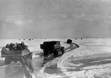 Подвигу твоему, Ленинград. 

27 января - День полного освобождения Ленинграда от фашистской блокады.