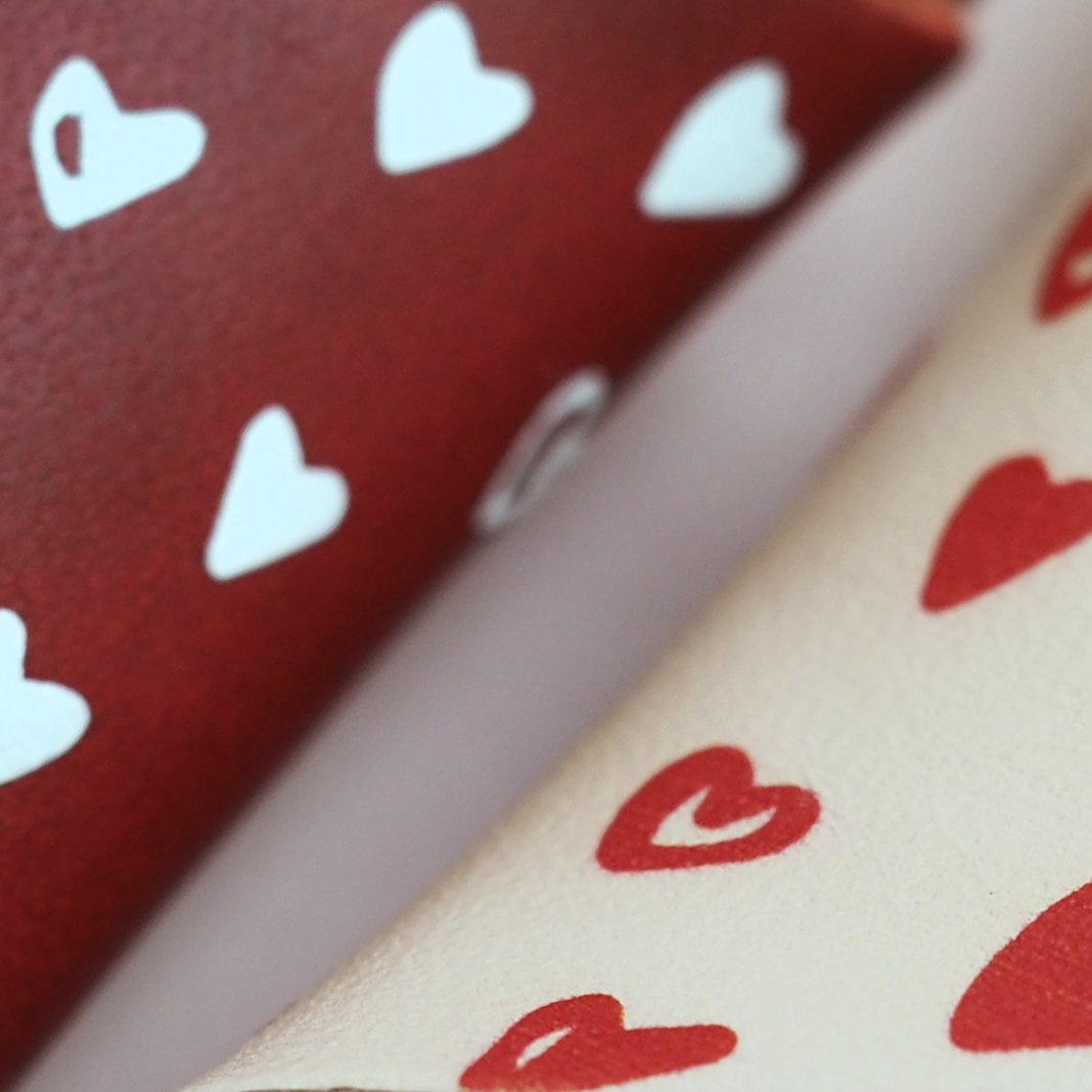 CreateGiftLove's tweet image. Sign up to our newsletter for a very exclusive offer this week ❤️bit.ly/2Hr4wGU #sneakpeek #sharethelove