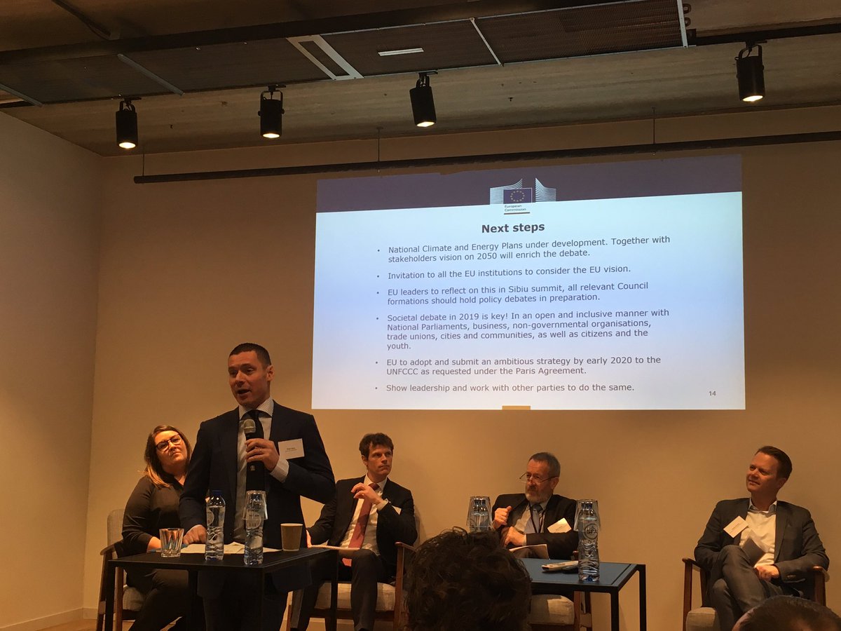 EuroheatPower's tweet image. .@PaulVossEHP: #DistrictHeating helps facilitate the link between the electricity &amp;amp; heat sectors ▶️ we need to work harder on bringing system integration at the centre of long-term policy talk

#EU2050 #sectorcoupling #heatingEU #CleanEnergyEU
