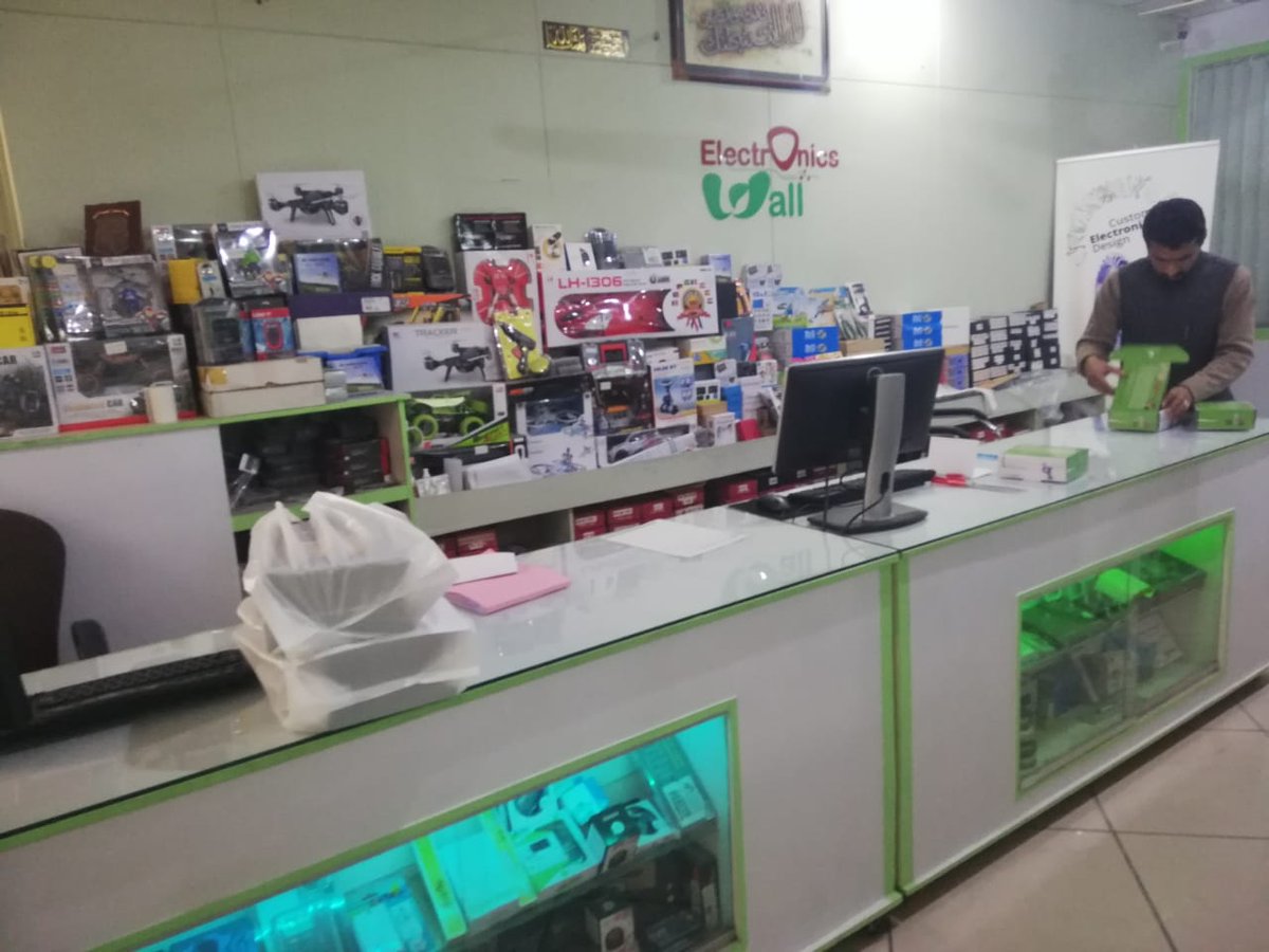 electronic_wall's tweet photo. Our office at Deans Trade Center.
Our Website: https://t.co/un5zfvLPYD
#Robot #Robotic #Robotics #RoboTwity #Peshawar #Lahore #KarachiKings #karachigay #Islamabad #IslamicState #Sindh https://t.co/Cx58zhYMkh