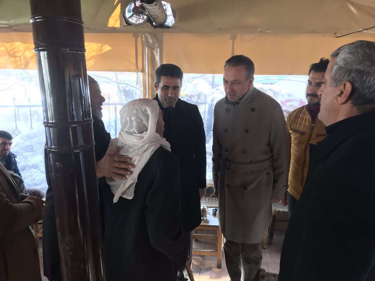 İl Başkanımız Sayın <a href="/MHanefiGuler/">Mehmet Hanefi Güler</a> Belediye Başkan adayımız Sayın <a href="/Erdalarikan12/">Erdal ARIKAN</a> yönetim kurulu üyelerimiz ile birlikte Yeraltı Çarşısı ve Belediye İşhanı’nda esnaf ziyaretleri gerçekleştirdi. #TevazuSamimiyetGayretile 
#ÖnceMilletÖnceMemeleket