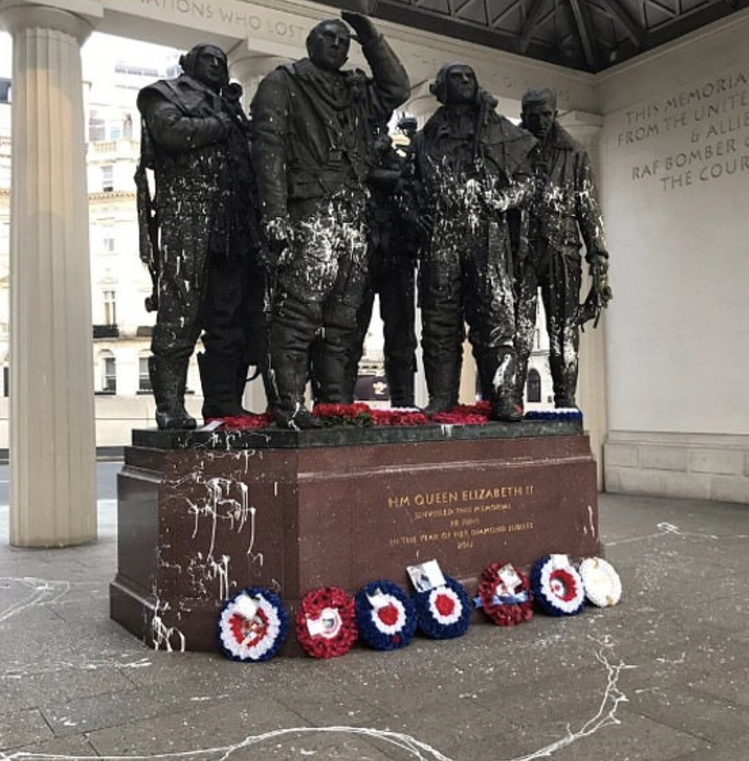 To the brave men and women who paid the ultimate sacrifice for the freedom we enjoy today we thank you, honour you, will remember you. To the cowards who committed this atrocious act of desecration hold your heads in shame. #WarMemorial #LestWeForget #bombercommandmemorial