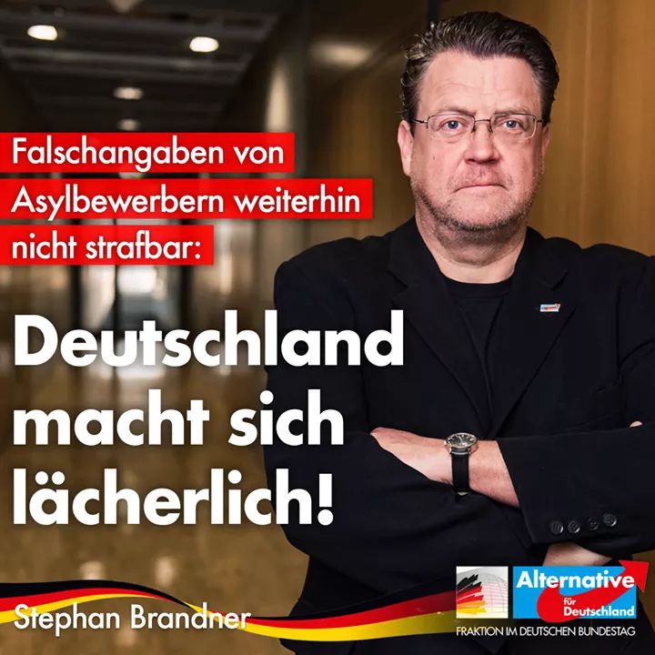wolfgs2's tweet photo. BANANEN-REPUBLIK🇩🇪🍌🇩🇪🍌DEUTSCHLAND✅
@Alice_Weidel
@AFD_HD
@SteinbachErika
@AFD
@MalteKaufmann
@Beatrix_vStorch
@Joerg_Meuthen
@AFDimBundestag
@AFDBerlin
@AFDKompakt
@christianlueth
#Merkeldämmerung
#GoodbyeAngie
#Germanyfirst
#merkelmussweg
#Entmerkelisierung https://t.co/lrUsXEztYU