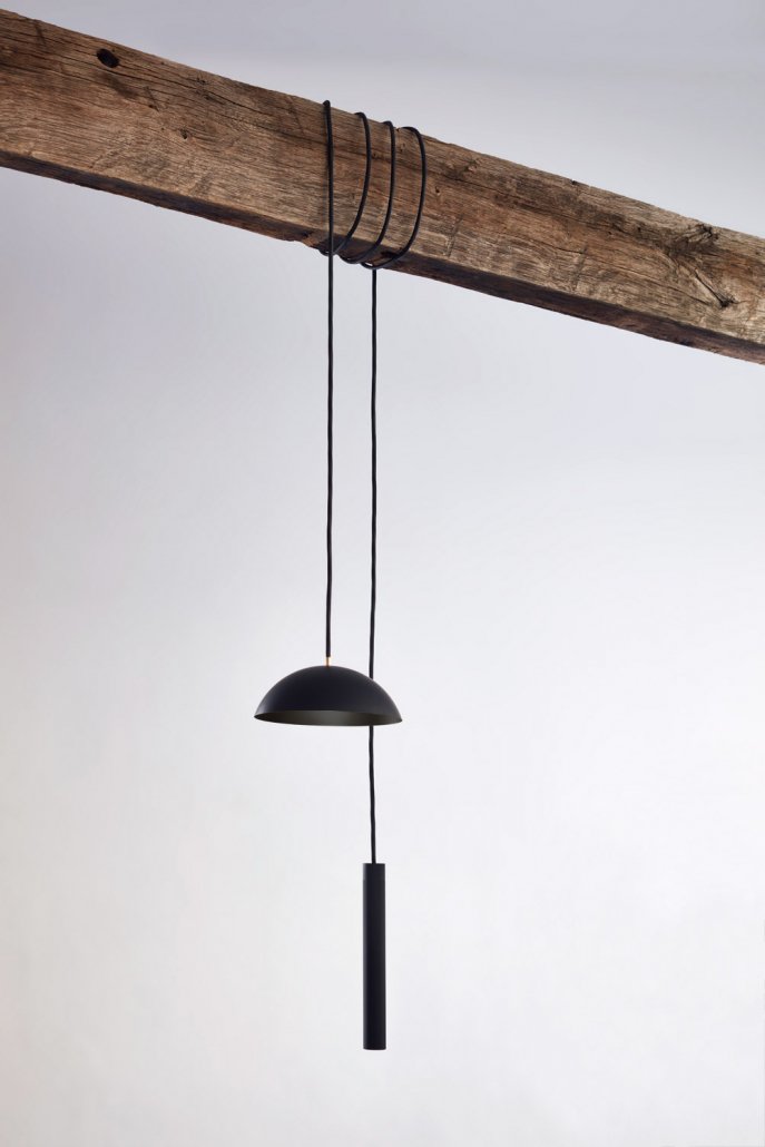designinfoNL's tweet photo. Maison &amp; Objet: Pong maakt hanglamp mobiel - https://t.co/UW06yA68Nu https://t.co/DEjLpakAvr